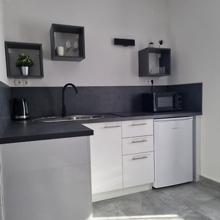 Apartments And Room Vela Senj  Ruang foto