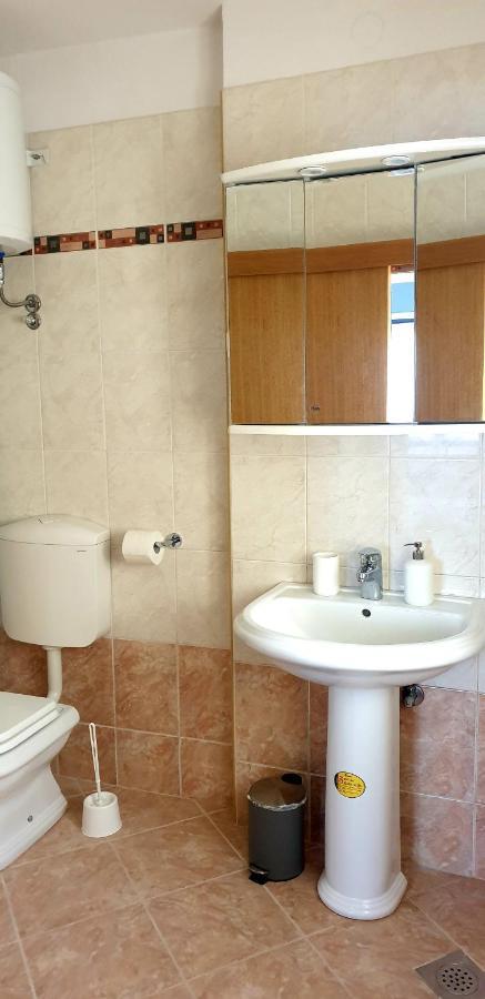 Apartments And Room Vela Senj  Bagian luar foto